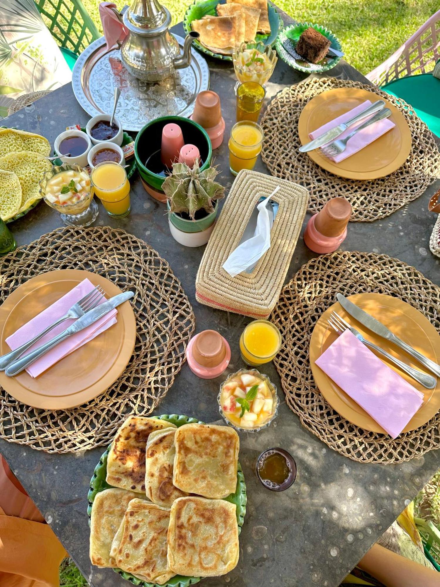 La Des Golfs & Pinkcactus فندق