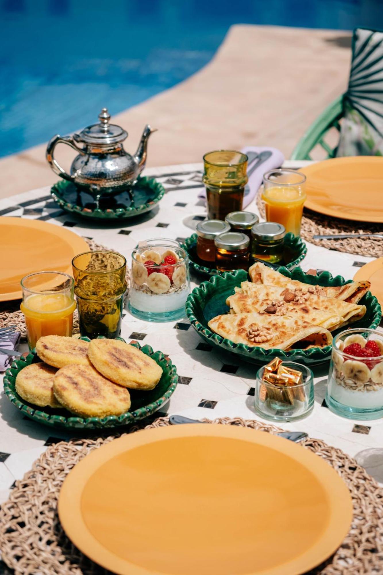 La Des Golfs & Pinkcactus فندق